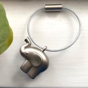 Troika little elephant keychain